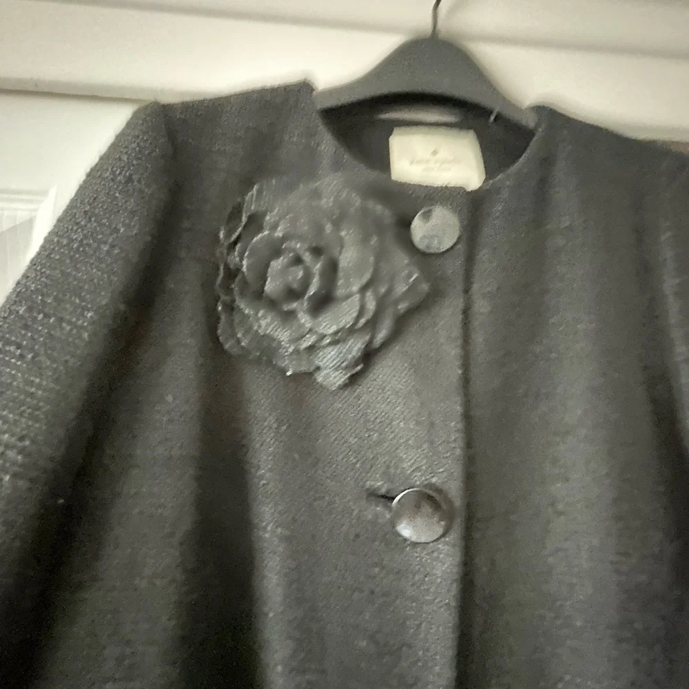 Kate Spade Black Flower Jacket Timeless Design - Picture 5 of 8